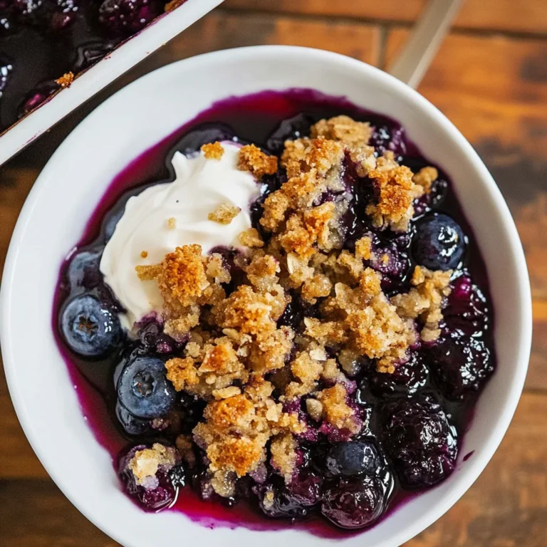 Blueberry Crisp: Cozy Comfort in Every Bite